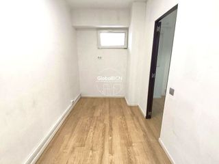 Local comercial en venta en La Prosperitat en Barcelona