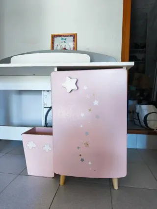 Escritorio infantil niña rosa estrellas