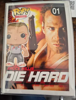 Funko Pop John McClane Custom Edición Limitada