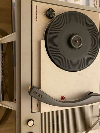 Giradischi anni '60 con custodia funzionante