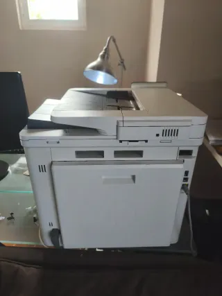Impresora multifuncion profesional HP Color Laser