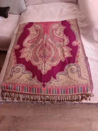 Fular o mantón estampado