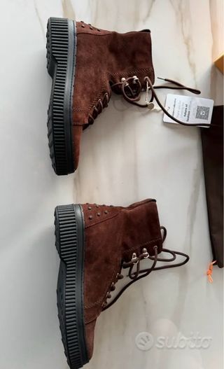 Scarpe Tod’s Marrone Scamosciate