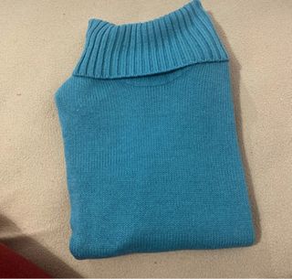 Jersey de punto cuello alto turquesa