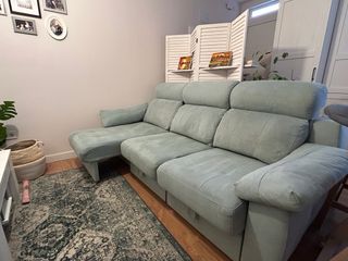 Sofá viscoelástico color verde menta