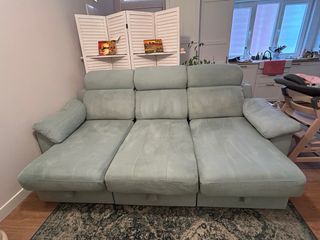 Sofá viscoelástico color verde menta