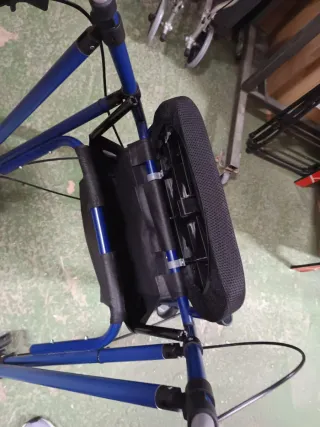 Andador Rock Celeris Forta plegable sin usar