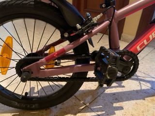 Bicicleta infantil Cube, apenas sin uso, nueva.