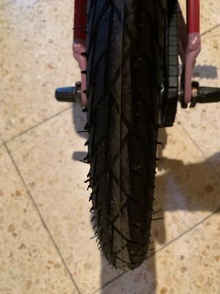 Bicicleta infantil Cube, apenas sin uso, nueva.