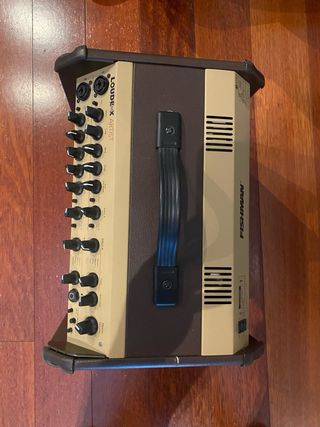 Amplificador Fishman Loudbox Artist