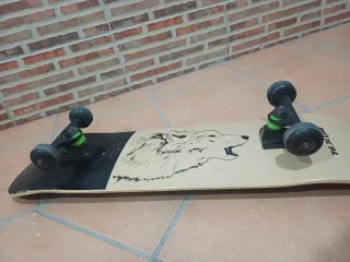 Monopatín marca Mitical