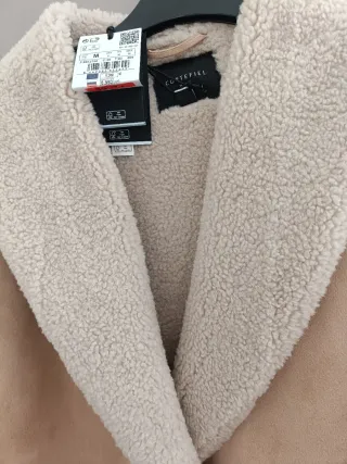 Chaquetón beige forrado nuevo