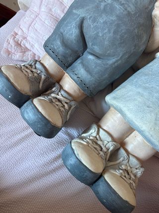 Coppia di bambole decorative