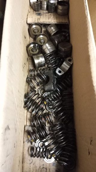 TAQUES VÁLVULAS 525TDS E34 INTERIOR MOTOR CASQUILL