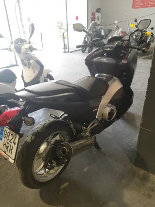Honda Integra 700 Maxi Scooter Automática, con ABS