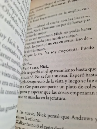 Lote 3 libros novela romántica.