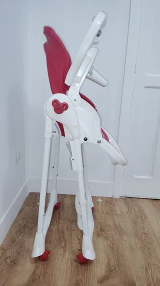 Trona Brevi Roja y Blanca