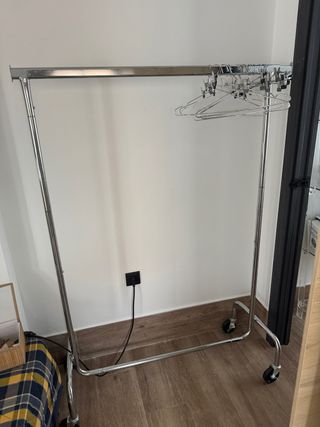 Burro para ropa metálico