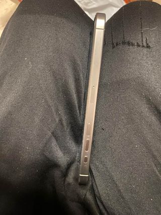 iPhone 15 Pro plata  No acepto cambio