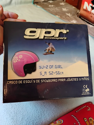 Casco de esquí rosa