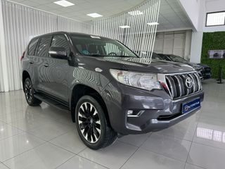 TOYOTA LAND CRUISER 2.8 D-4D VX 204CV AUTO. 7 PLAZ