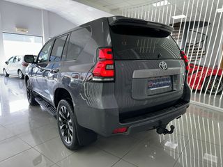 TOYOTA LAND CRUISER 2.8 D-4D VX 204CV AUTO. 7 PLAZ