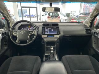 TOYOTA LAND CRUISER 2.8 D-4D VX 204CV AUTO. 7 PLAZ