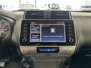 TOYOTA LAND CRUISER 2.8 D-4D VX 204CV AUTO. 7 PLAZ