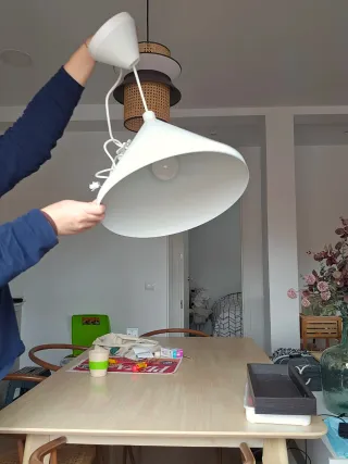 Lámpara de techo blanca