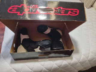 Botas Moto Alpinestars Sportbike Negras/Blancas