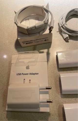 Cargadores y Cables Apple iPhone