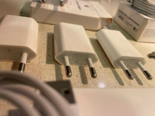 Cargadores y Cables Apple iPhone