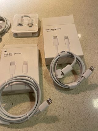 Cargadores y Cables Apple iPhone