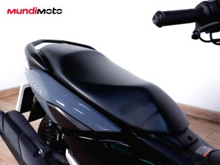 YAMAHA NMAX