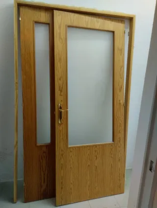 Puerta doble salón con vidriera