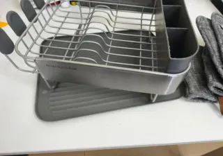 Sgocciolatore per piatti KitchenAid e set di guanti da cucina