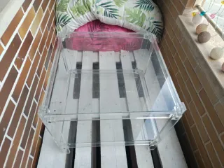 Mesa acrílico y madera