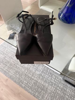 Manoletinas Massimo Dutti negras