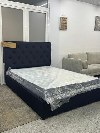 nueva cama matrimonio tapizada