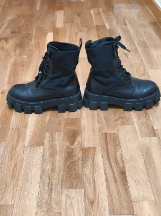 Stivali neri con piattaforma