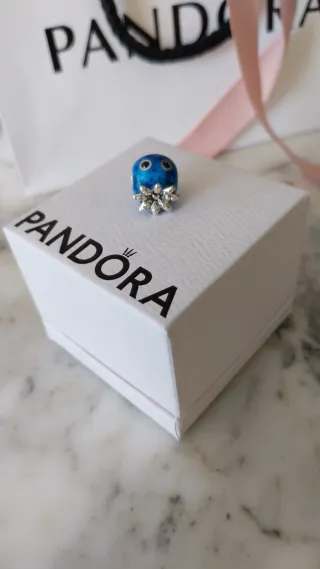 Charm Pandora Pulpo Azul y Plateado