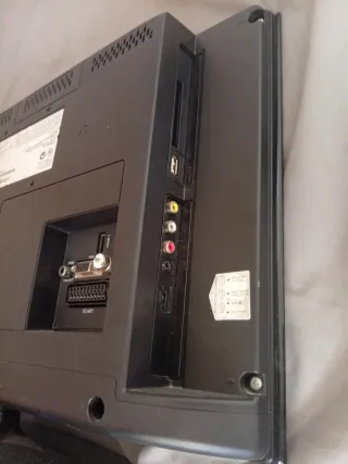 Televisión Monitor Nevir 19" LCD