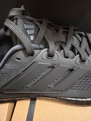 Adidas PureBoost 23 Triple Black Talla 43 1/3