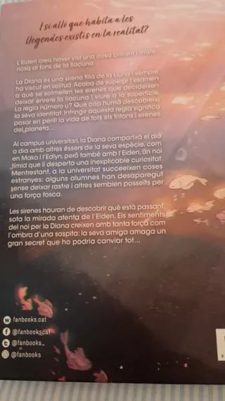 Strawberry Moon. La filla de la lluna (Ficció) ...