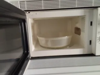 Microondas blanco LAZER