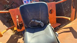 DES03 DUMPER GIRATORIO AUSA D1000APG