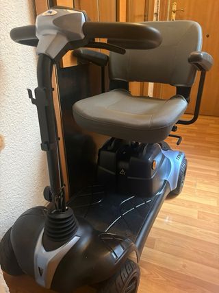Scooter eléctrico gris