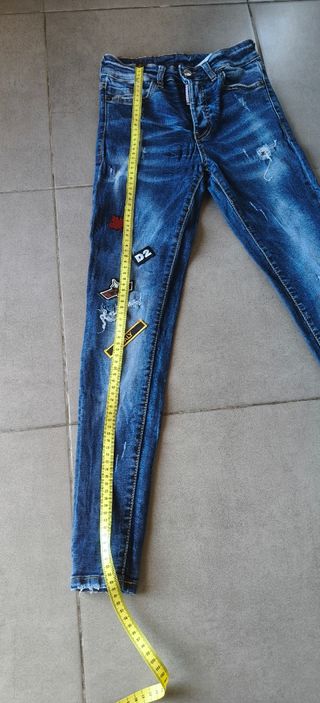 Pantalones vaqueros DSQUARED2 azules con parches