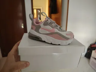 Zapatillas Nike Air Max Bebé Rosa Talla 22