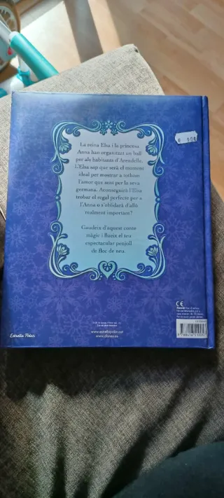 Frozen. Llibre amb penjoll. El regal de l'Elsa